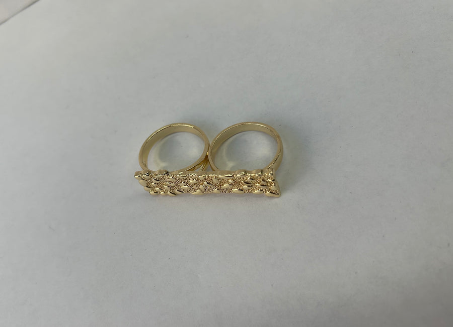 Nugget Double Finger Ring